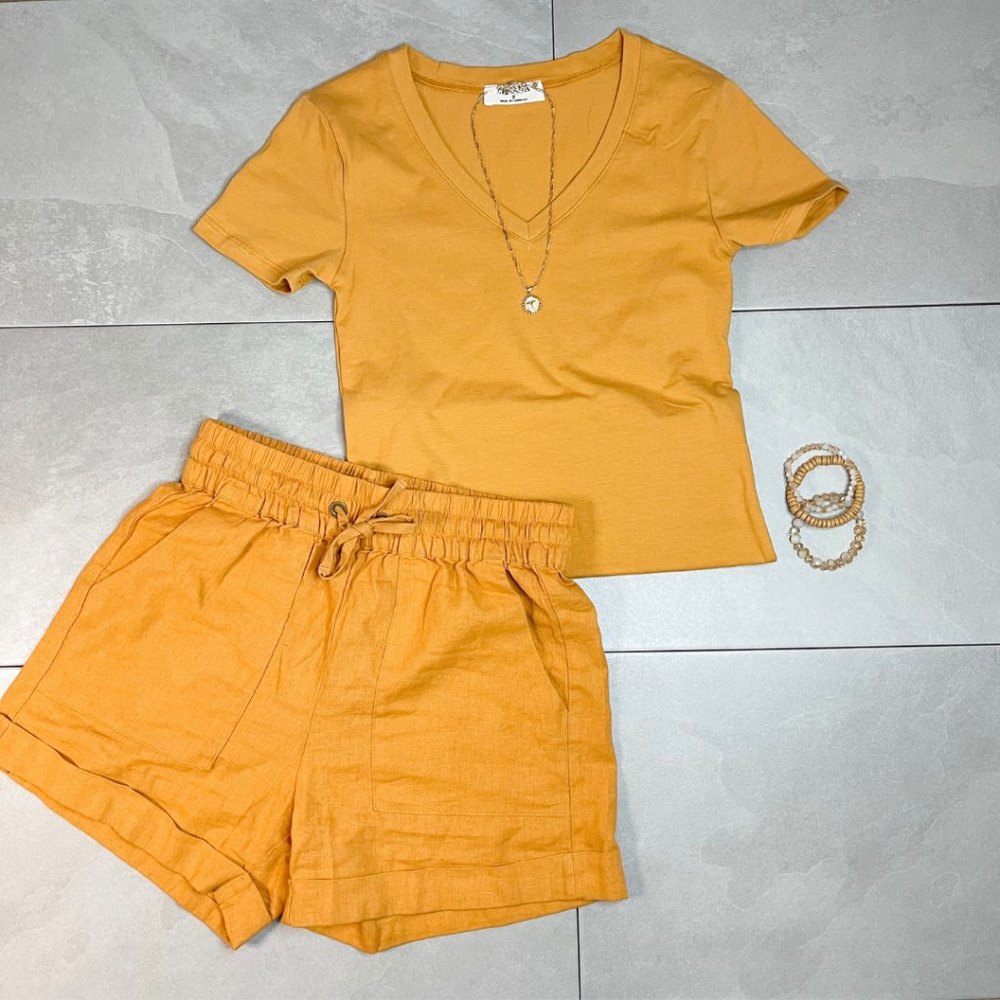 Linen Shorts and T-Shirt
